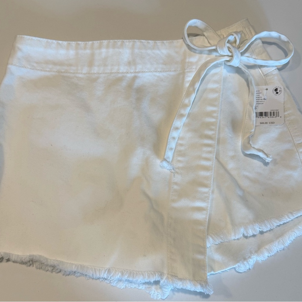 Free People White Mini Skirt with Relaxed Fit and Frayed Hem